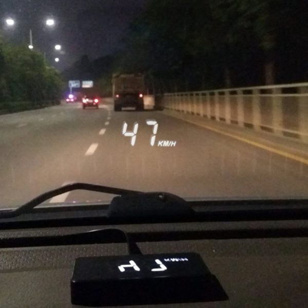 GEYIREN A100 Car HUD Head Up Display OBD2 II EUOBD Overspeed Warning System Projector Windshield Auto Electronic Voltage Alarm - Image 2